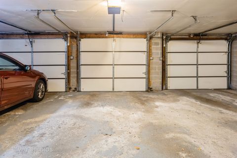 Tiny photo for 1450 Tanglewood Street #1B, Flossmoor, IL 60422 (MLS # 12524385)