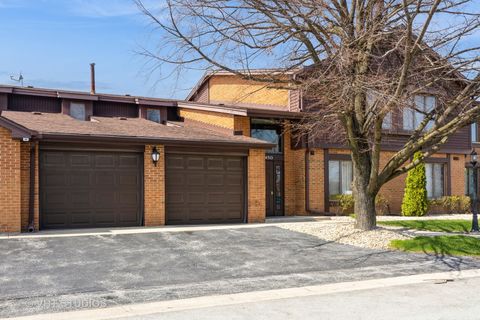 Tiny photo for 1450 Tanglewood Street #1B, Flossmoor, IL 60422 (MLS # 12524385)