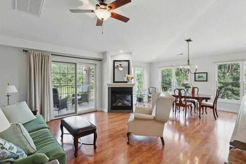 Tiny photo for 1237 Kimberly Road #1237, Bettendorf, IA 52722 (MLS # 12686080)