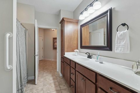 Tiny photo for 1237 Kimberly Road #1237, Bettendorf, IA 52722 (MLS # 12686080)
