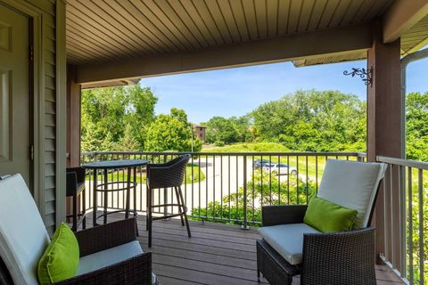 Tiny photo for 1237 Kimberly Road #1237, Bettendorf, IA 52722 (MLS # 12686080)
