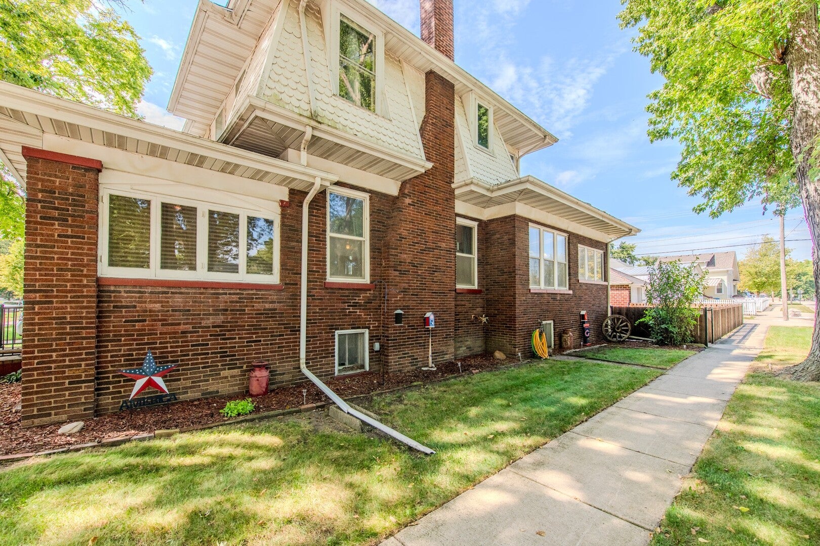 426 E Jefferson Street