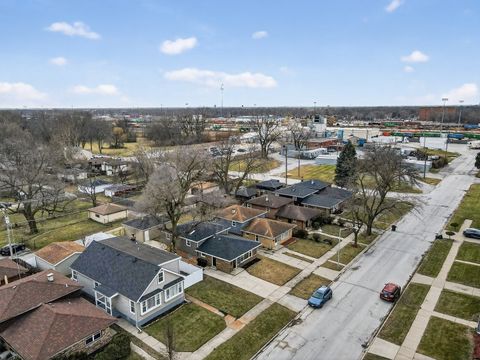 Tiny photo for 515 W 146 Street, Dolton, IL 60419 (MLS # 12546151)