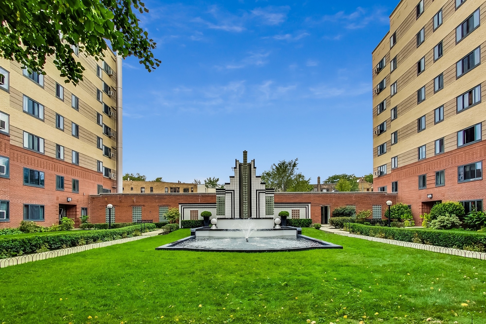 5040 N MARINE Drive C8