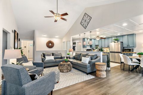 Tiny photo for 511 W Miller Avenue, Hinckley, IL 60520 (MLS # 12625549)