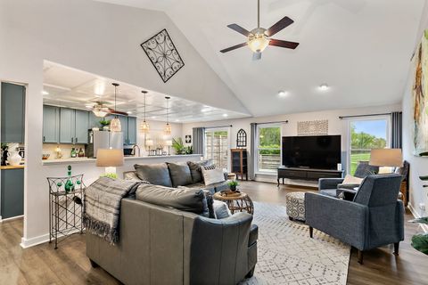 Tiny photo for 511 W Miller Avenue, Hinckley, IL 60520 (MLS # 12625549)