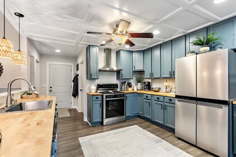 Tiny photo for 511 W Miller Avenue, Hinckley, IL 60520 (MLS # 12625549)