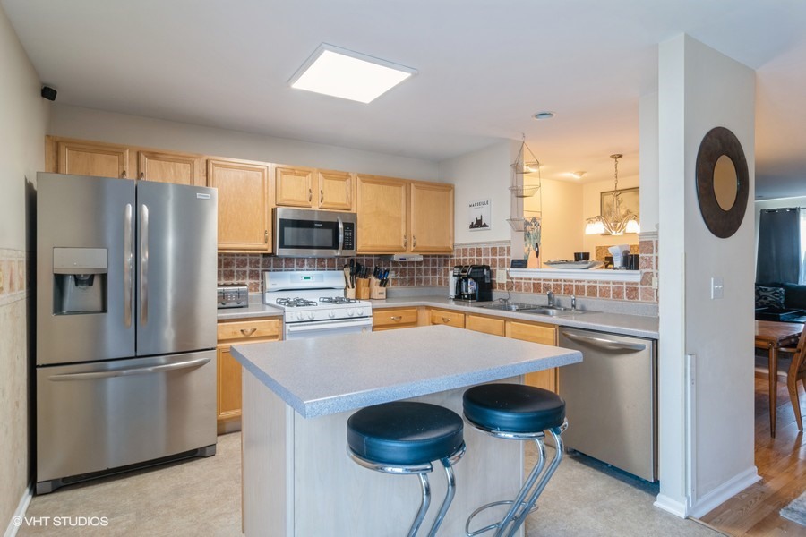 402 Holiday Lane 402