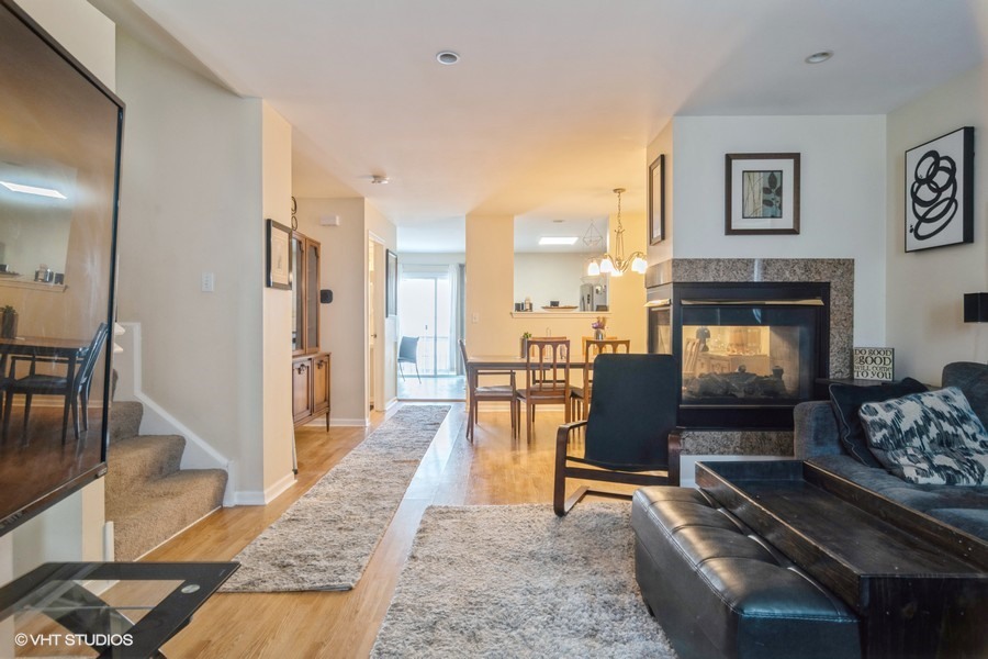 402 Holiday Lane 402