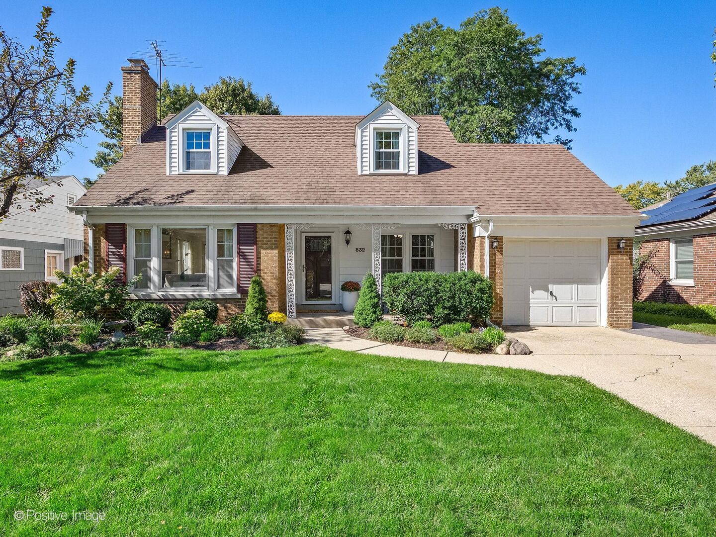 832 Sherwood Road