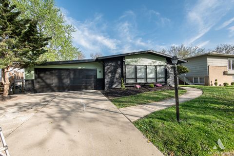 Tiny photo for 251 N Pleasant Drive, Glenwood, IL 60425 (MLS # 12491390)