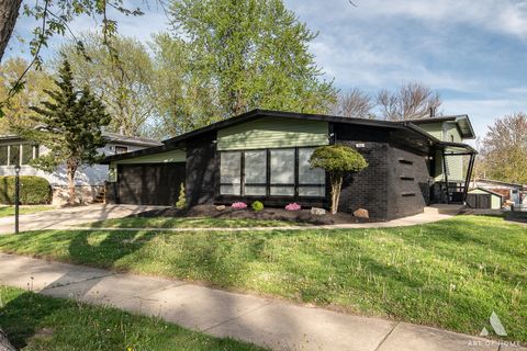 Photo of 251 N Pleasant Drive, Glenwood, IL 60425 (MLS # 12491390)