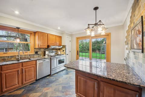 Tiny photo for 236 Monument Avenue, Barrington, IL 60010 (MLS # 12738885)