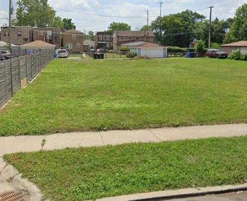 723 E 69th Street Chicago IL 60637