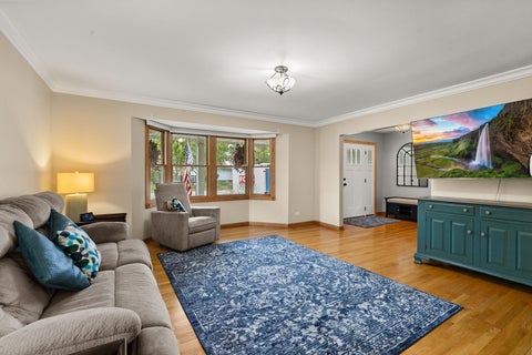 Tiny photo for 482 Franklin Lane, Elk Grove Village, IL 60007 (MLS # 12767763)