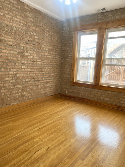 Tiny photo for 1649 W Pratt Boulevard #B-1, Chicago, IL 60626 (MLS # 12677723)