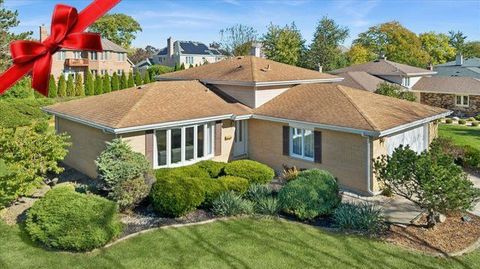 Photo of 1614 Holly Avenue, Darien, IL 60561 (MLS # 12524746)