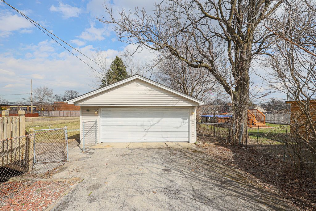 listing image 43
