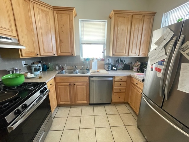 1639 W Huron Street 3F