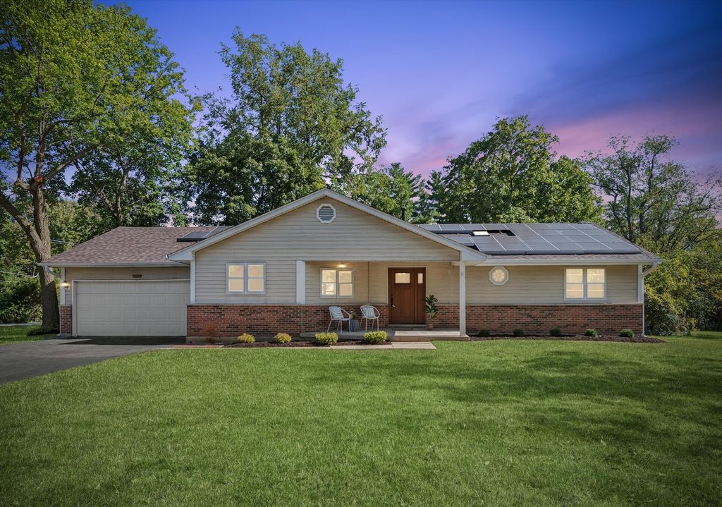 Photo for 1N175 Ridgeland Avenue, West Chicago, IL 60185 (MLS # 12482479)