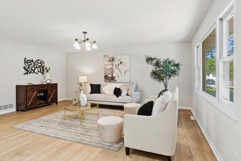 Tiny photo for 1N175 Ridgeland Avenue, West Chicago, IL 60185 (MLS # 12482479)