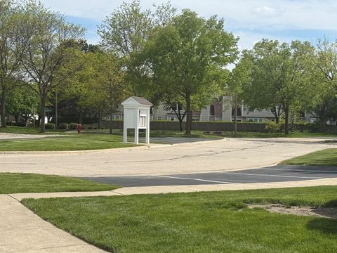 Tiny photo for 1058 Providence Lane, Buffalo Grove, IL 60089 (MLS # 12640943)
