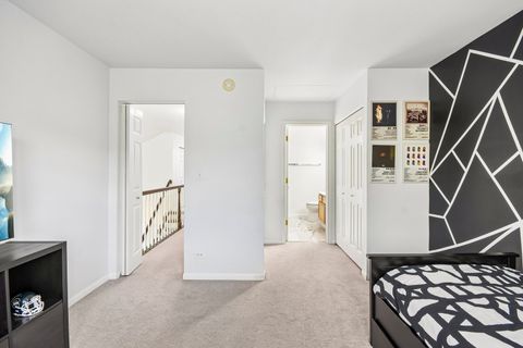Tiny photo for 1058 Providence Lane, Buffalo Grove, IL 60089 (MLS # 12640943)