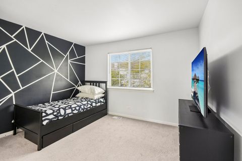 Tiny photo for 1058 Providence Lane, Buffalo Grove, IL 60089 (MLS # 12640943)