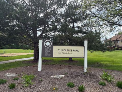 Tiny photo for 1058 Providence Lane, Buffalo Grove, IL 60089 (MLS # 12640943)