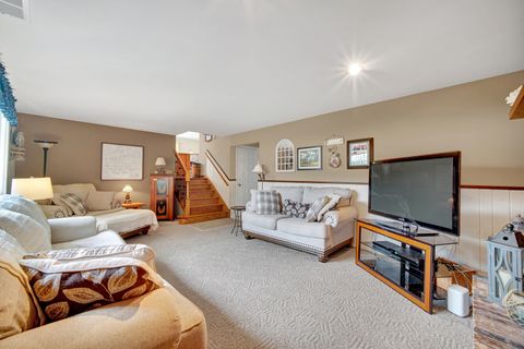 Tiny photo for 12132 S James Drive, Alsip, IL 60803 (MLS # 12655740)