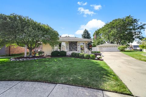 Photo of 12132 S James Drive, Alsip, IL 60803 (MLS # 12655740)