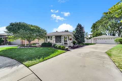 Tiny photo for 12132 S James Drive, Alsip, IL 60803 (MLS # 12655740)
