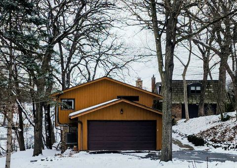 Tiny photo for 128 Hickory Road, Lake In The Hills, IL 60156 (MLS # 12591587)