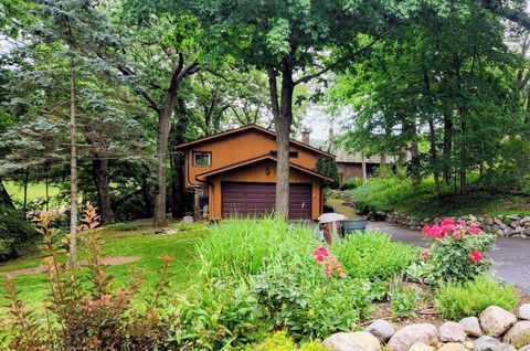 Tiny photo for 128 Hickory Road, Lake In The Hills, IL 60156 (MLS # 12591587)