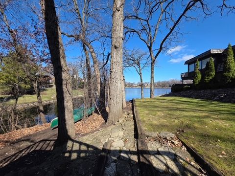 Tiny photo for 128 Hickory Road, Lake In The Hills, IL 60156 (MLS # 12591587)
