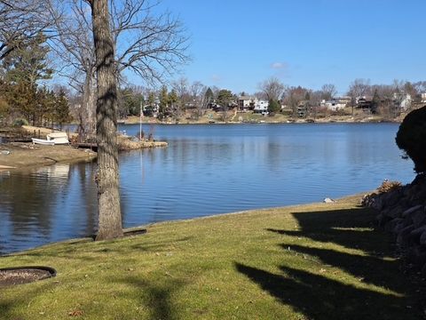 Tiny photo for 128 Hickory Road, Lake In The Hills, IL 60156 (MLS # 12591587)