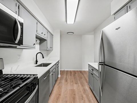 Tiny photo for 3008 Roberts Drive #7, Woodridge, IL 60517 (MLS # 12649412)