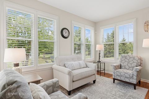 Tiny photo for 4015 Chesapeake Lane, Naperville, IL 60564 (MLS # 12413372)
