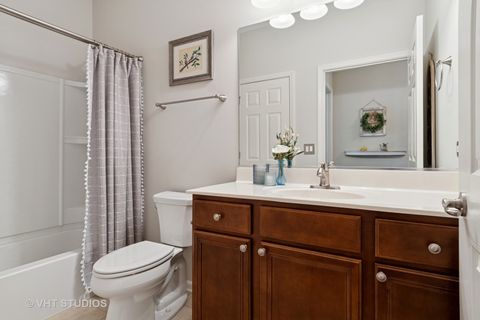 Tiny photo for 4015 Chesapeake Lane, Naperville, IL 60564 (MLS # 12413372)