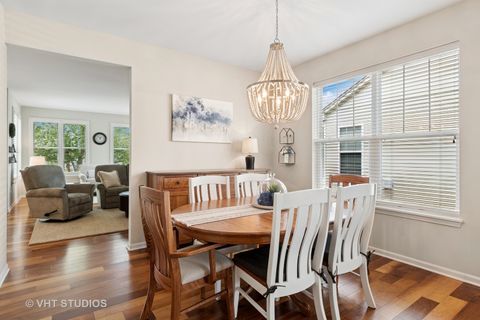 Tiny photo for 4015 Chesapeake Lane, Naperville, IL 60564 (MLS # 12413372)