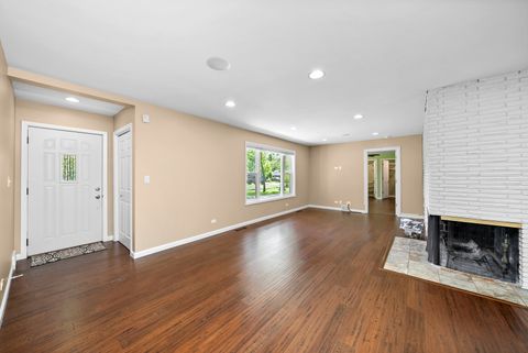 Tiny photo for 311 N Shady Lane, Elmhurst, IL 60126 (MLS # 12493301)