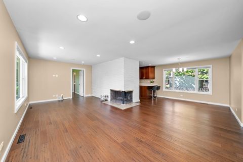 Tiny photo for 311 N Shady Lane, Elmhurst, IL 60126 (MLS # 12493301)