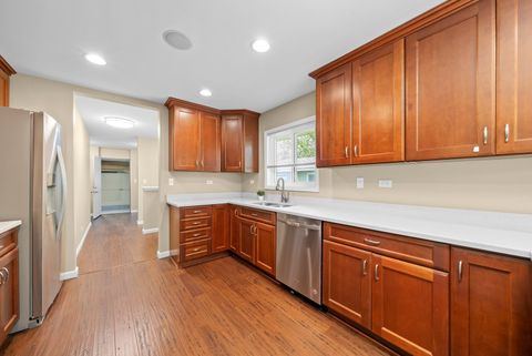 Tiny photo for 311 N Shady Lane, Elmhurst, IL 60126 (MLS # 12493301)