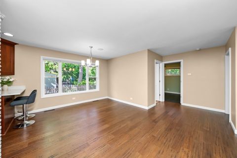 Tiny photo for 311 N Shady Lane, Elmhurst, IL 60126 (MLS # 12493301)