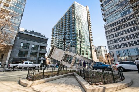Tiny photo for 653 N Kingsbury Street #1007, Chicago, IL 60610 (MLS # 12612058)