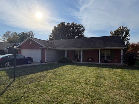Photo of 1502 Matthew Lane, Marion, IL 62959 (MLS # 12798258)