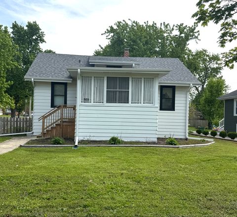 Photo of 303 S Lombard Avenue, Lombard, IL 60148 (MLS # 12642918)