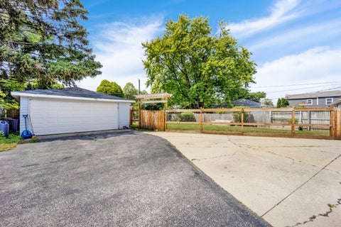 Tiny photo for 340 S Lodge Lane, Lombard, IL 60148 (MLS # 12646007)