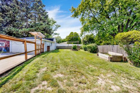 Tiny photo for 340 S Lodge Lane, Lombard, IL 60148 (MLS # 12646007)