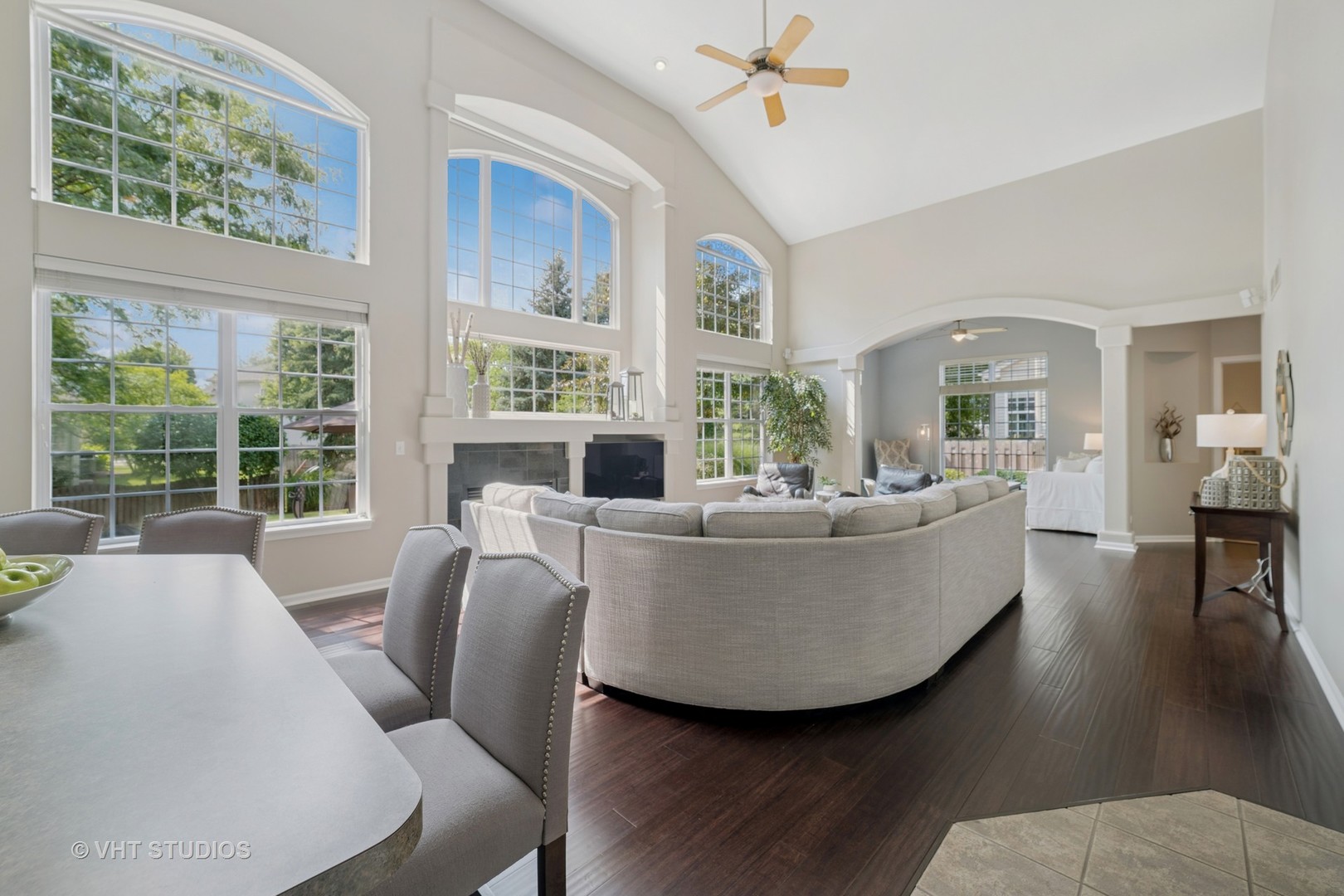 424 Bluegrass Lane